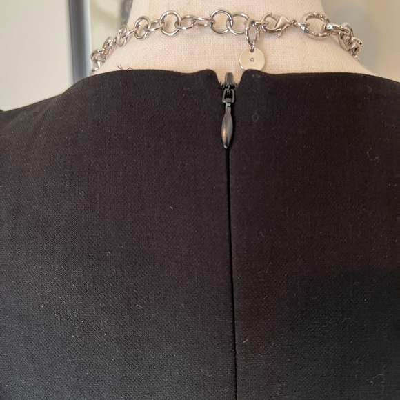 French Connection. Worn once to a wedding. Super cute! 🥰 - Picture 5 of 7